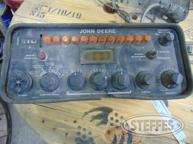 John Deere 2500
